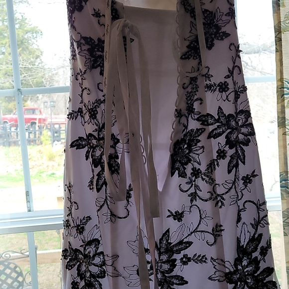 Romantic Rose Prom Dress - Picture 6 of 7